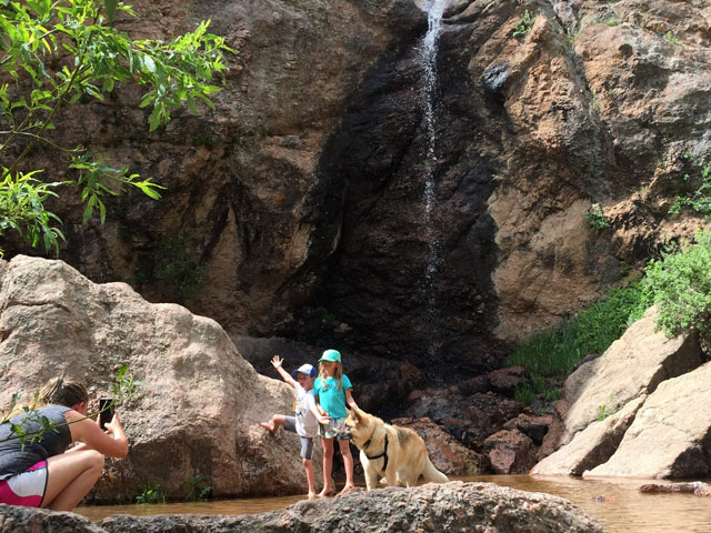 Immagine 1: Horsetooth Falls Loop