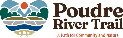 Le logo du Poudre River Trail indique "Un chemin pour la communauté et la nature".
