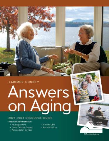 Voorblad van het Larimer County Office on Aging Answers on Ageing Resource Guide 2023 tot 2024, met een afbeelding van actieve oudere volwassenen die genieten van gezelschap en gemeenschap.