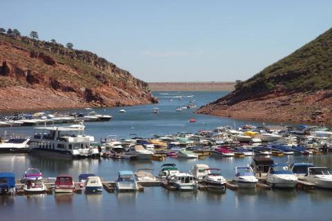 Barcos en Inlet Bay Marina Horsetooth