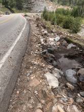 Débris CR 43 provenant des pluies dans le drainage en bordure de route